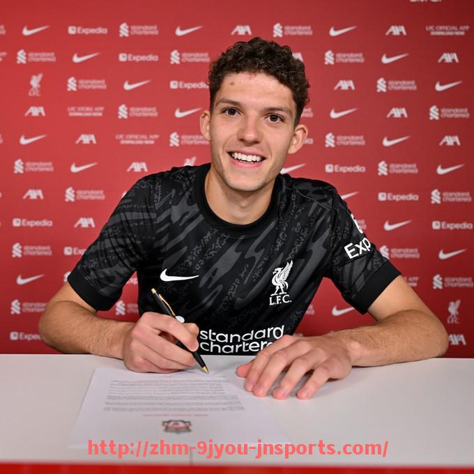 J9九游会登录入口-帕尔马足球俱乐部在意甲联赛中的表现分析 J9九游会登录入口-帕尔马足球俱乐部在意甲联赛中的表现分析