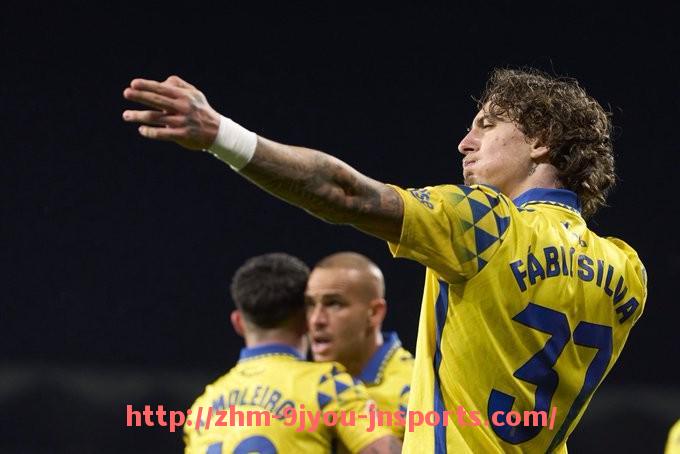 J9九游会登录入口-意甲豪门球队完整阵容介绍与战术打法特点剖析