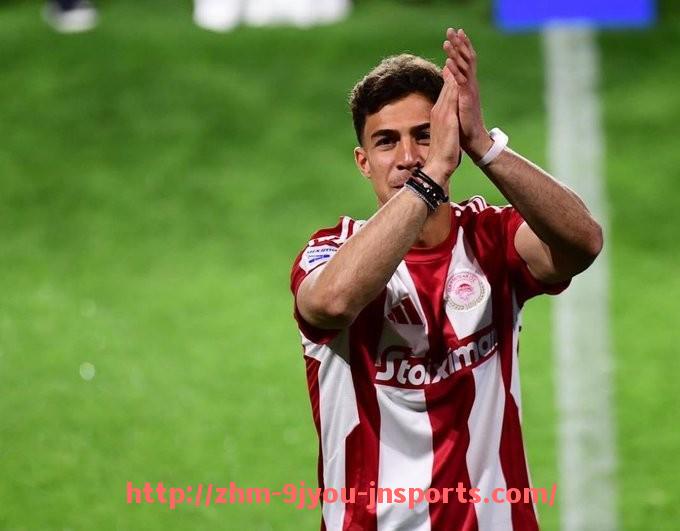 J9九游会登录入口-世俱杯比赛射门角度分析及射门多样性研究报告